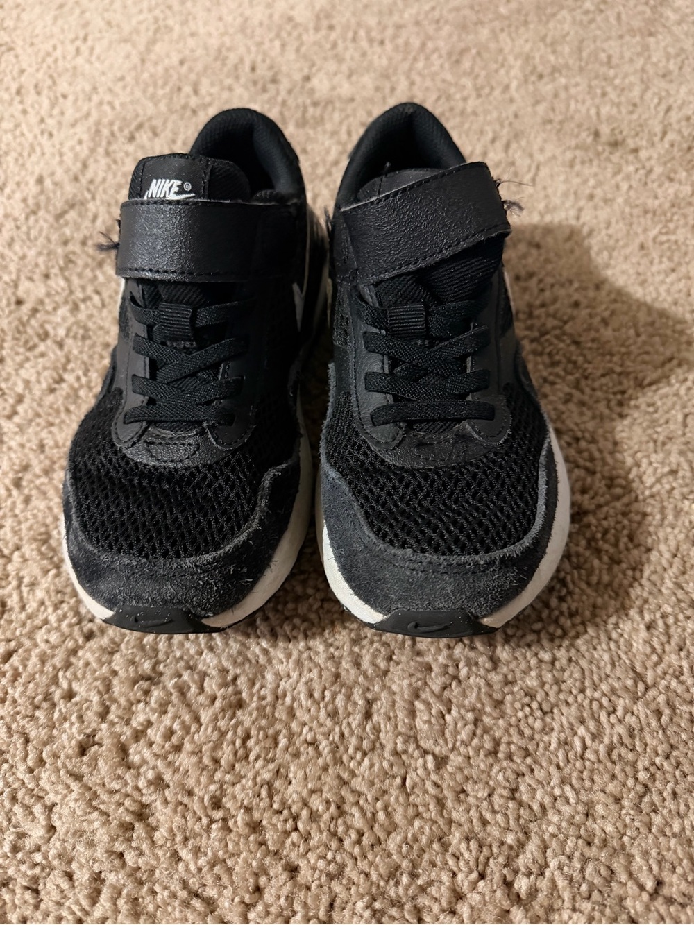 Nike boy shoes - Picture 2 of 3